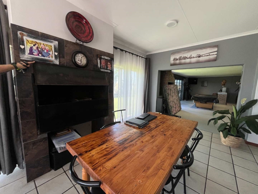 3 Bedroom Property for Sale in Olyfvenhoudtsdrift Northern Cape